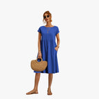 Amore | Dames Loszittende Midi Zomerjurk met Korte Mouwen en Zakken Blauw