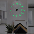 Grote 3D Wandklok met Stil Uurwerk en Driedimensionaal Ontwerp voor Modern Interieur Half - Lichtgevend