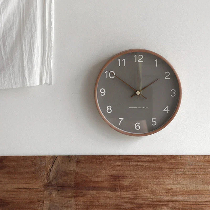 Grote Grijze Wandklok van Duurzame Hout met Stille Quartz Beweging 30 cm