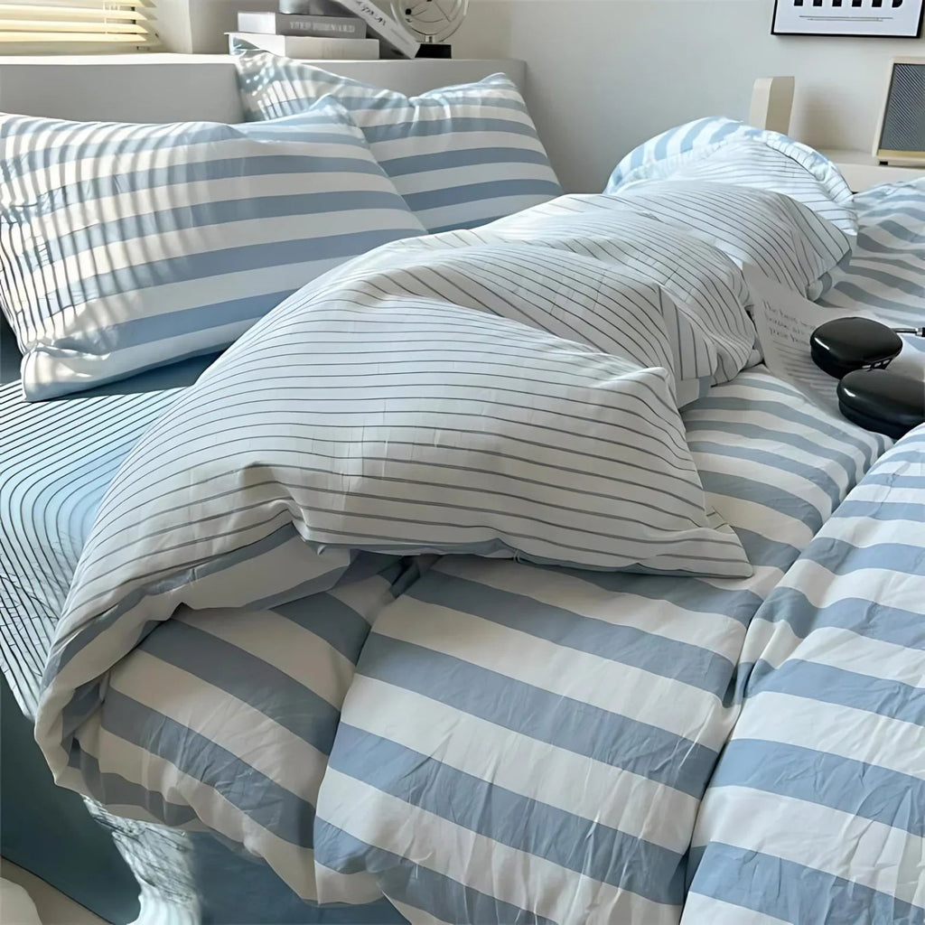 Klassieke Gestreepte Beddengoedset – Hoogwaardige Materialen, Inclusief Dekbedovertrek, Laken en Kussenslopen, Verkrijgbaar in Diverse Maten Blauw