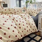 Love Heart Beddengoedset – Elegante Dekbedovertrek met Kussenslopen en Laken, Verkrijgbaar in Enkel, Dubbel en Queen Maten