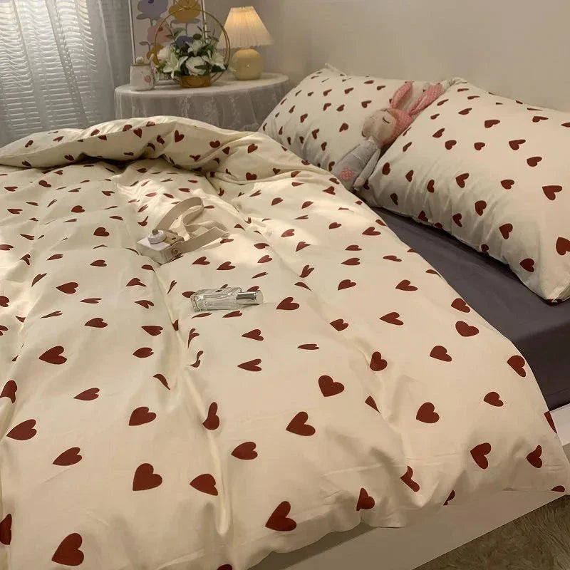 Love Heart Beddengoedset – Elegante Dekbedovertrek met Kussenslopen en Laken, Verkrijgbaar in Enkel, Dubbel en Queen Maten