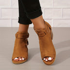 Mora | Dames Blokhaklaarzen - Zacht Synthetisch Materiaal, Peep-Toe Bruin