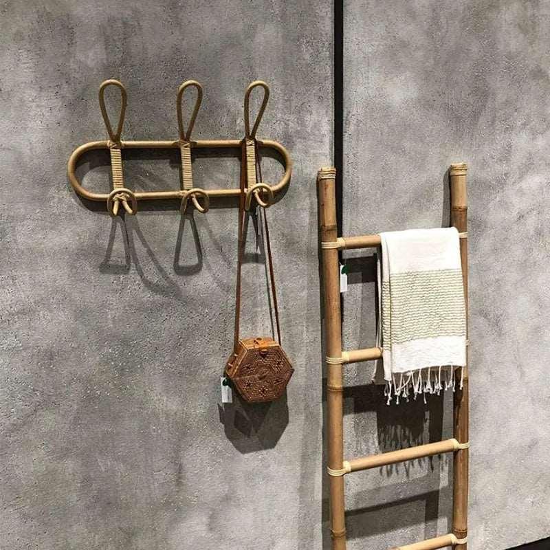 Rotan Muurhaak voor Natuurlijke Decoratie – 3 of 5 Haken, Duurzaam en Lichtgewicht, Perfect voor Kleding en Accessoires
