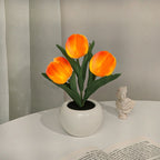 Tulp Nachtlampje – LED Tulpen Lamp, Bloemenlamp met 3 of 6 Tulpen, Oplaadbaar of op Batterijen, Sfeerlamp – LumiTulip 3 Oranje