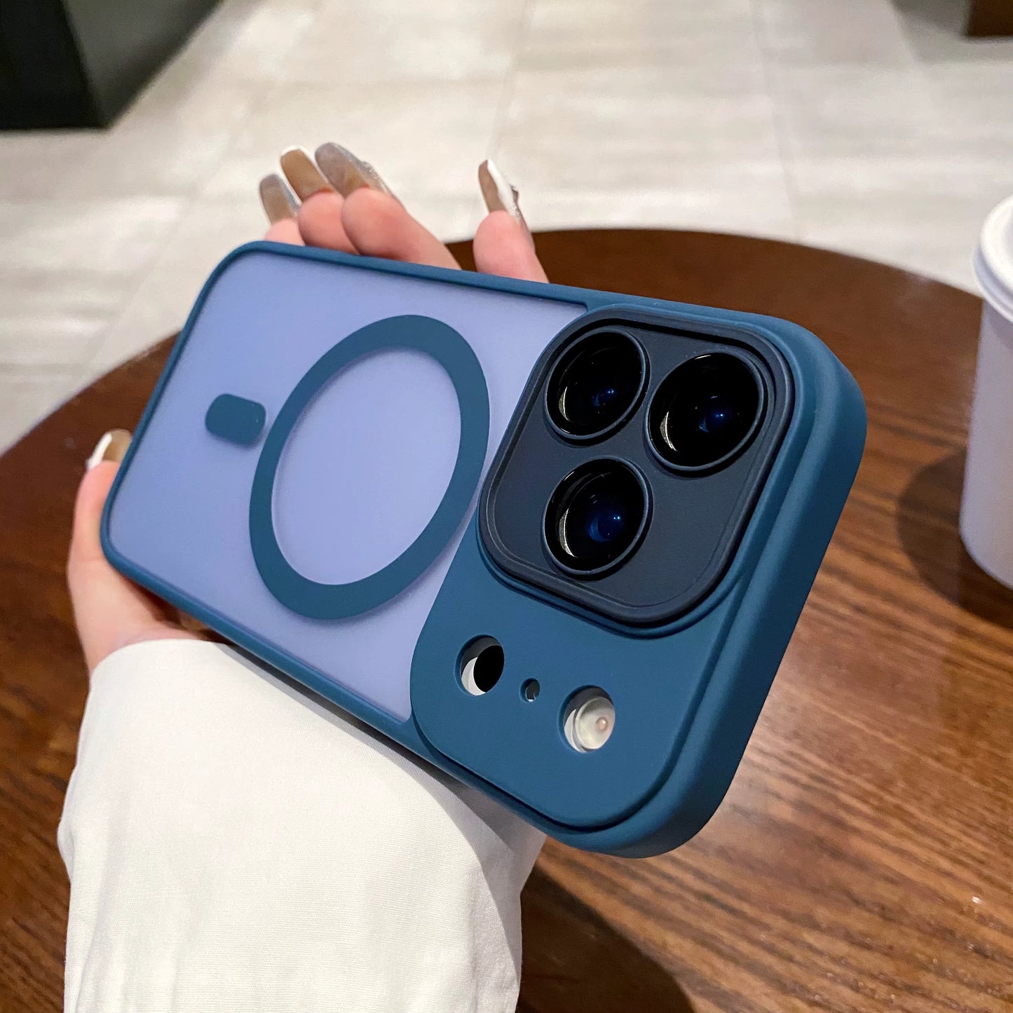 Casira™ | iPhone 17 Hoesje