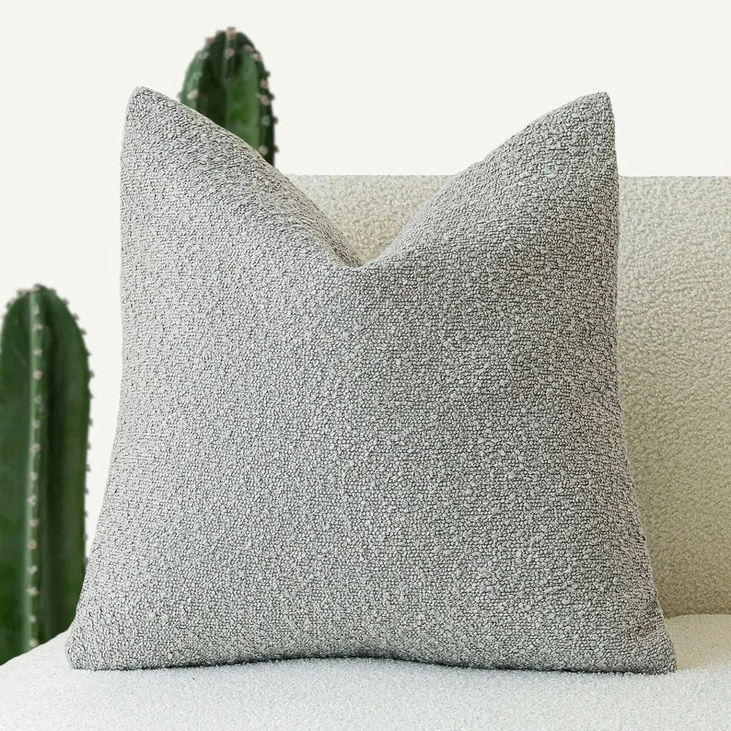 Tulum Kussenhoes van Luxe Bouclé-Stof – 45x45 cm voor Elegante Interieurs in Neutrale Kleur Lichtgrijs