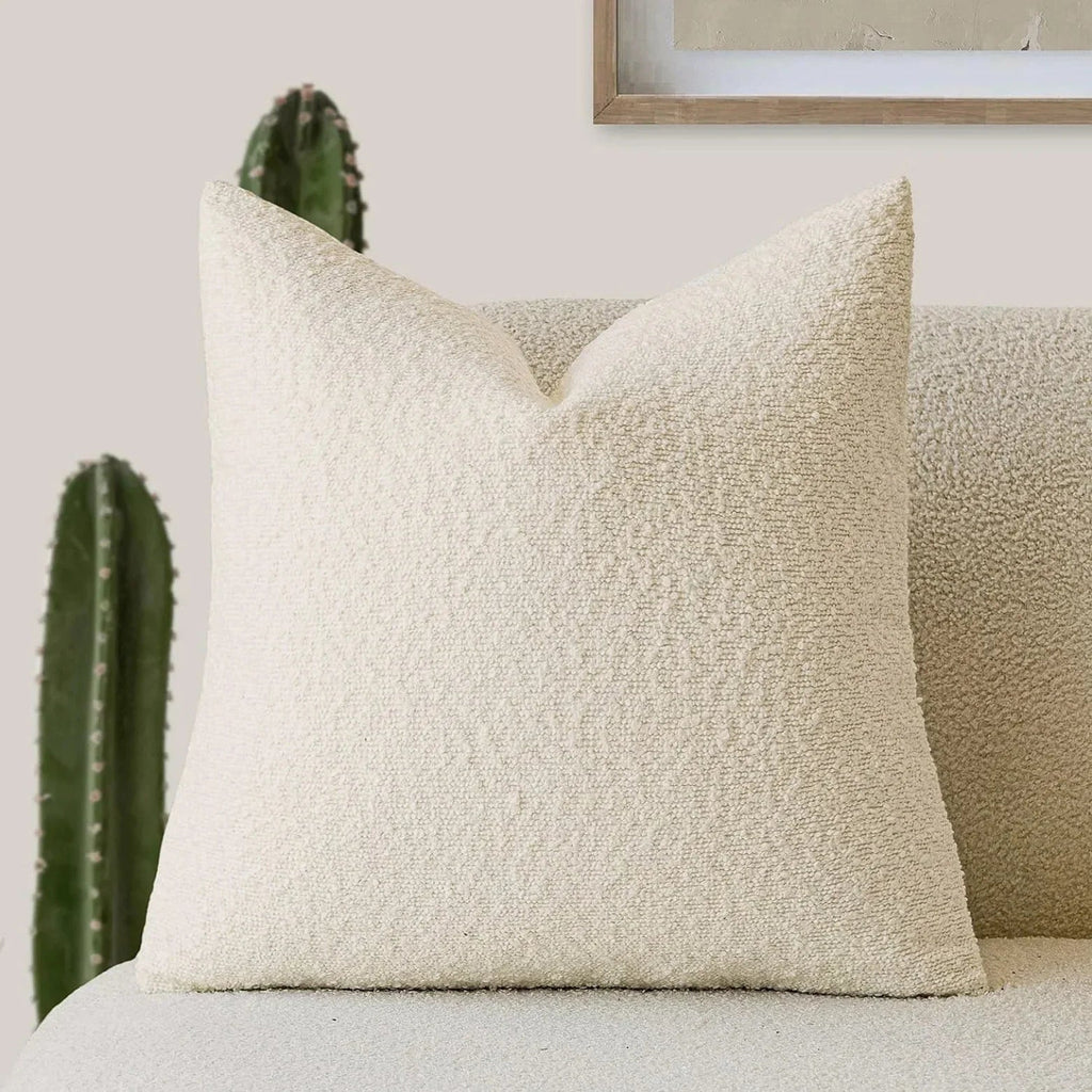 Tulum Kussenhoes van Luxe Bouclé-Stof – 45x45 cm voor Elegante Interieurs in Neutrale Kleur Beige