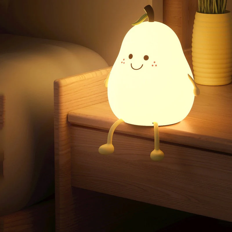 Vrolijk Nachtlampje voor Kinderen – Peer Nachtlampje LED, Kleurrijk Licht voor de Kinderkamer met Aan/Uit-knop – HappyPear