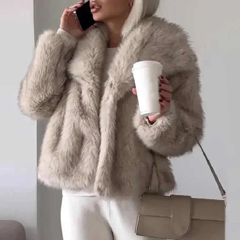 Inspire | Warm en Zacht Dames Kunstbont Winterjack - Korte Fluffy Faux Fur Jas met Kraag en Ritssluiting