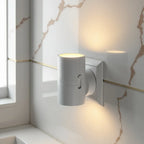 NightLuxe Bauhaus-design Nachtlampje – Dimbaar LED Stopcontact Nachtlampje met Schemersensor, Warmwit 3000K, voor Gang & Slaapkamer Wit